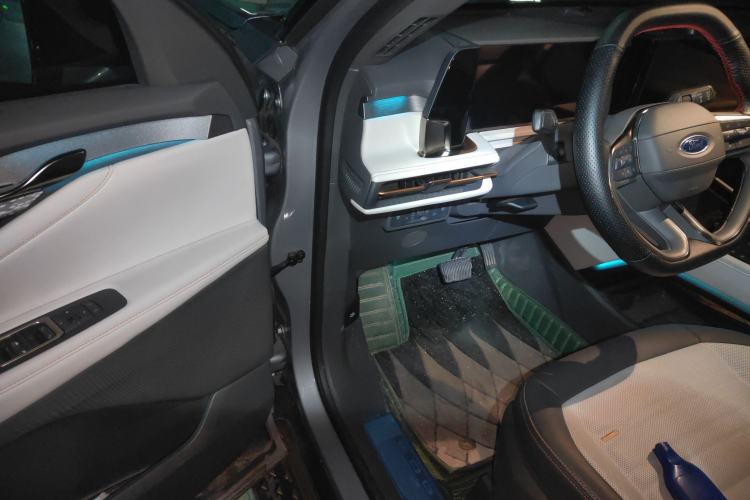 Used Ford Edge 2023 Ford Explorer L 2.0T EcoBoost Four-Wheel Drive 7-Seater Supreme Model
