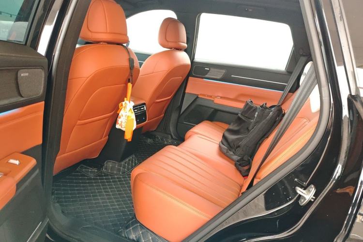 Used JETOUR Shanhai L7 Plus 2025 Model 121km Luxury 5-seater Left Rear Seat