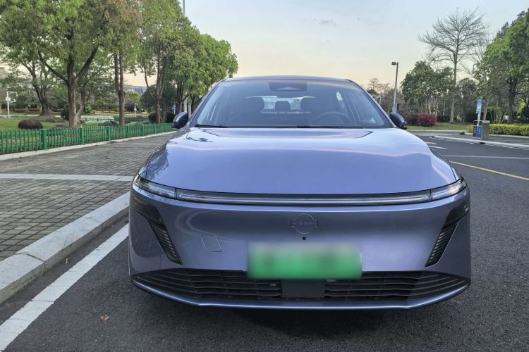 Used Nissan N6 2026 Model 180 Max Exterior 1