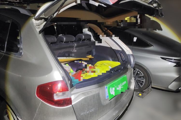 Used Renault Koleos 2012 2.5L 4x4 Comfort Edition with Navigation
