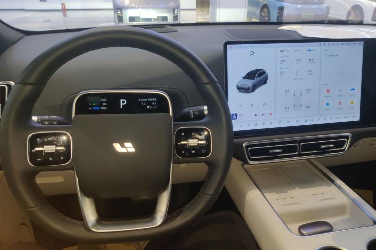 Used Li Auto L7 2025 Ultra Smart Refreshed Edition
