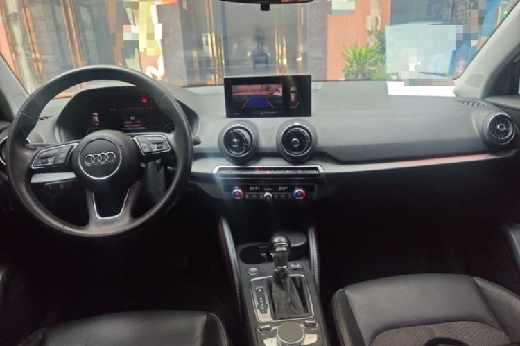 Used Audi Q2L e-tron 2019 Q2L e-tron Pure Electric Smart Enjoyment Model Center Console