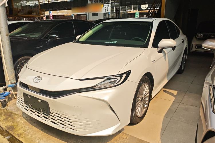 Used Toyota Camry 2024 Dual-Motor 2.0 HGVP Luxury Edition
