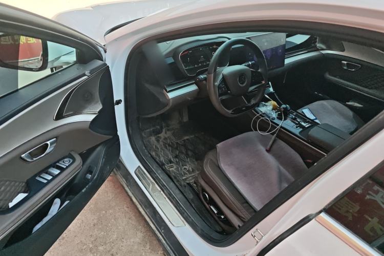 Used BYD Han 2023 DM-i Champion Edition 121KM Prestige Model
