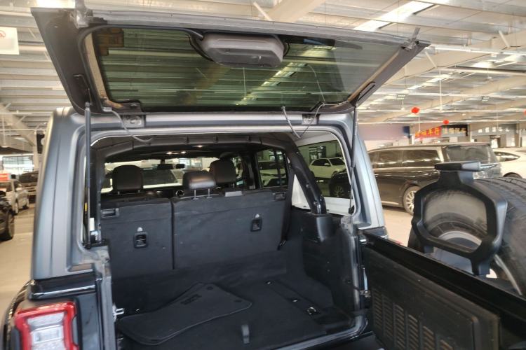 Used Jeep Wrangler New Energy 2021 Four-Door 2.0T 4xe Sahara First Edition