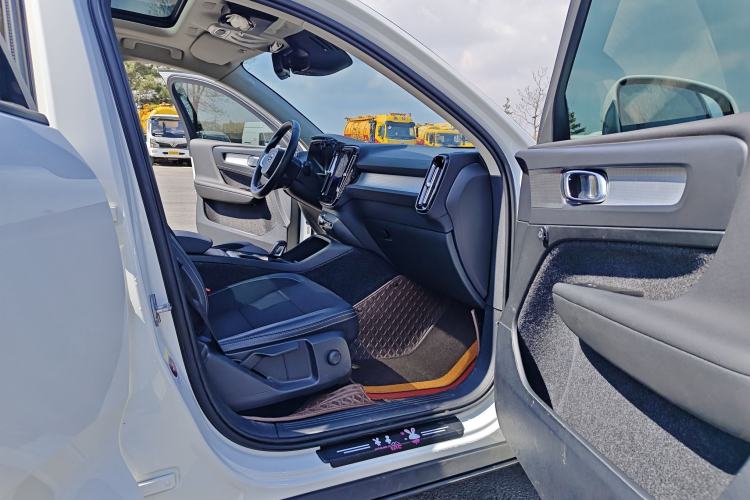 Used Volvo XC40 2020 T3 Smart & Stylish Edition Right Front Seat