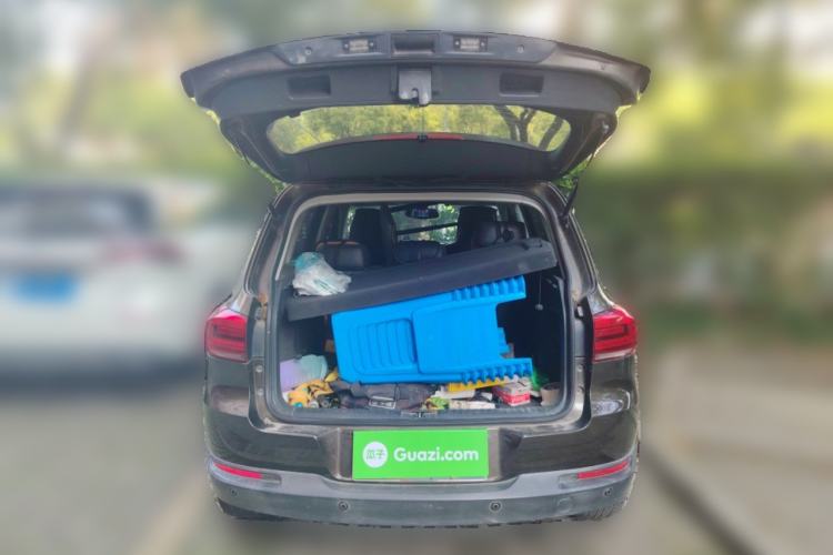 Used Volkswagen Tiguan 2015 1.8TSI Automatic Two-Wheel Drive Comfort Edition Trunk