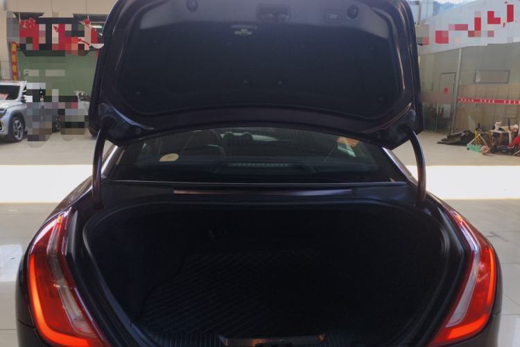 Used Jaguar XJ 2016 XJL 3.0 SC Two-Wheel-Drive Elegant Business Edition