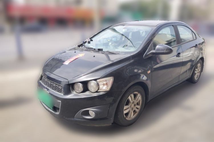 Used Chevrolet Aveo Sonic 2011 Sedan 1.4L Manual Transmission SE