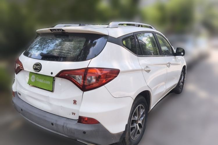 Used BYD Song 2016 GaiShi Edition 1.5TI Manual Elite Model
