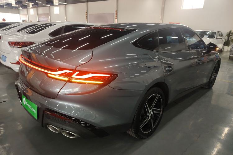 Used MG 7 2023 1.5T DCT Luxurious Supreme Edition