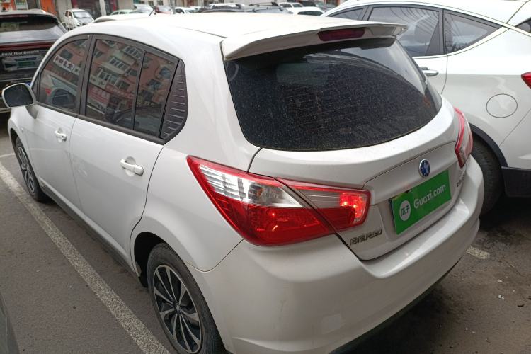 Used Venucia R50 2015 1.6L Manual Fashion Edition