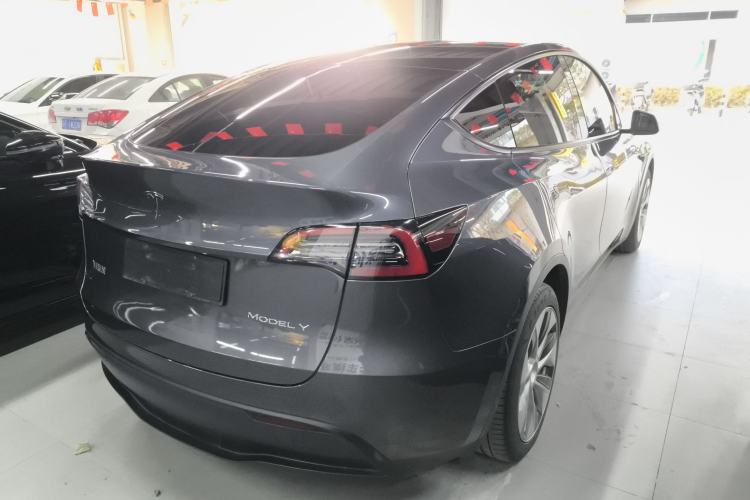 Used Tesla Model Y 2021 Long-Range All-Wheel-Drive Version 3D7
