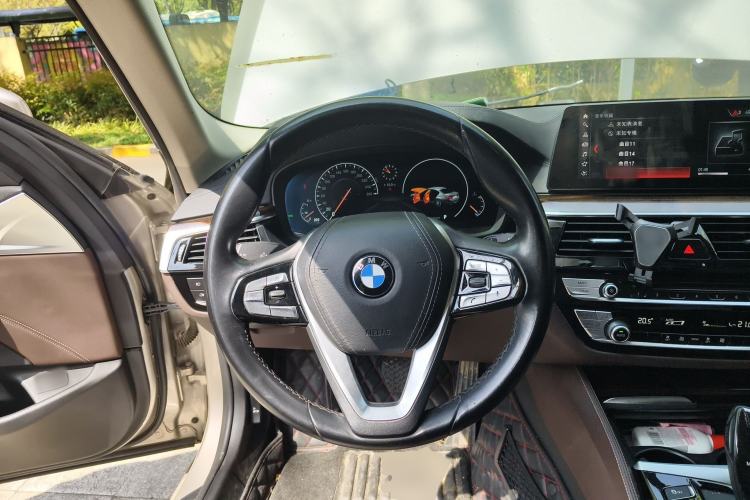 Used BMW 5 Series 2019 525Li Luxury Package Steering Wheel