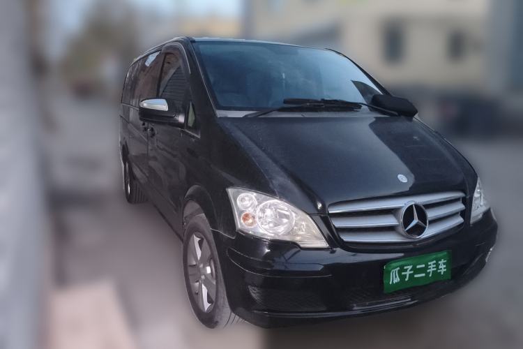 Used Mercedes-Benz Viano 2013 3.0L Comfort Edition Front Right 45 Deg