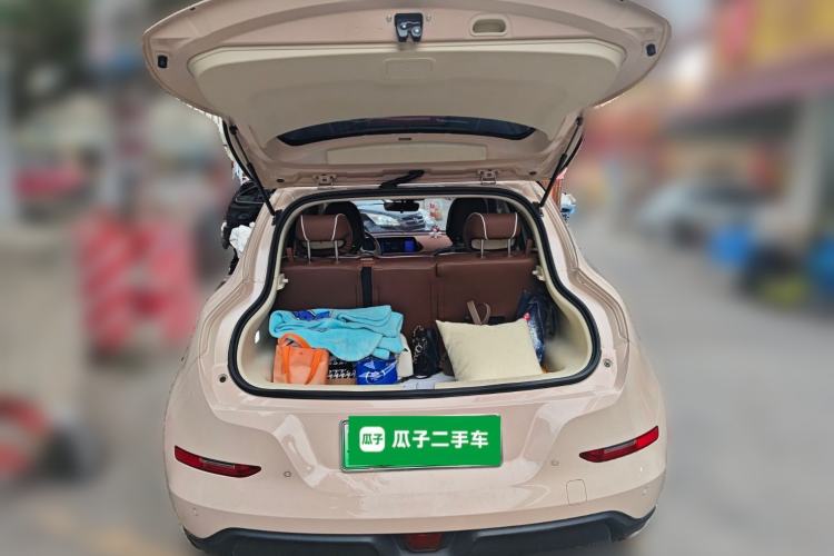 Used ORA Good Cat 2022 Morandi Edition 400km Standard Range Luxury Version Lithium-Ion Battery Trunk