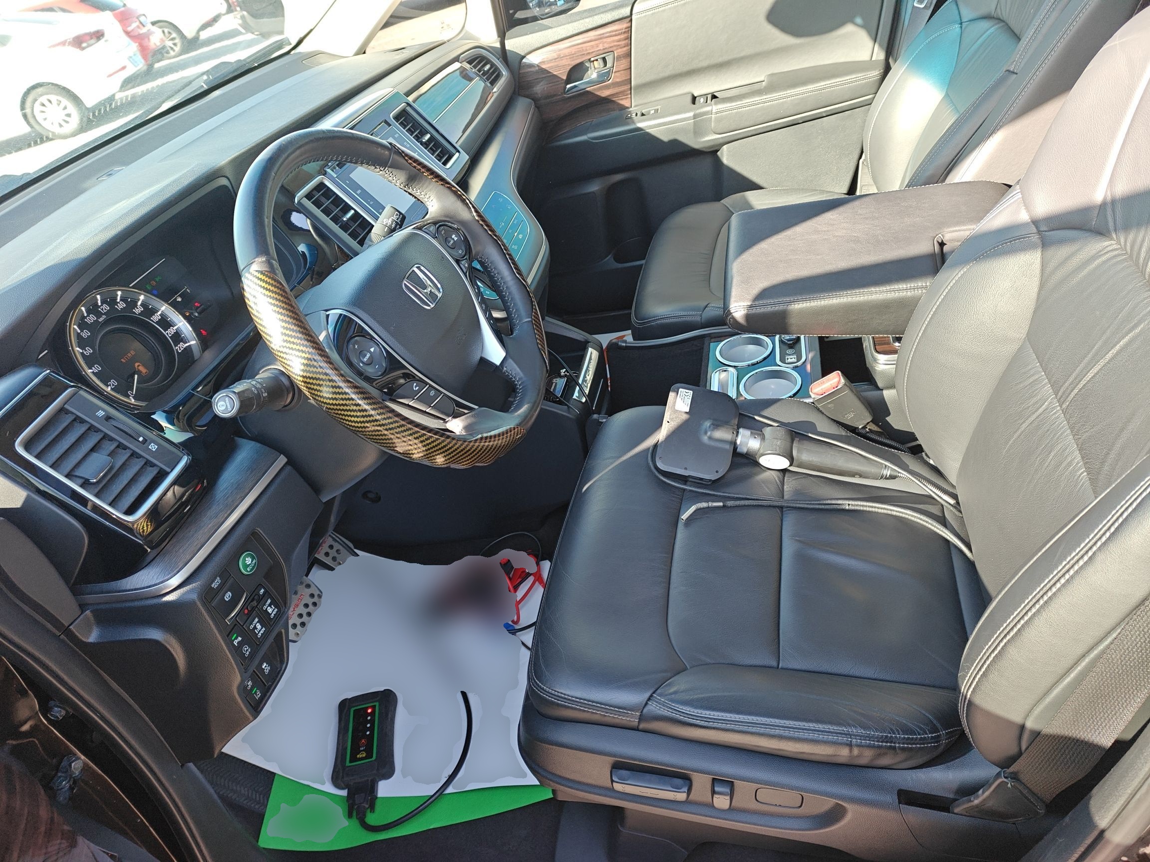 Переднее сиденье в автомобиле