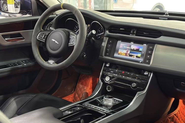 Used Jaguar XF 2016 XF 3.0 SC Two-Wheel-Drive Luxury Edition