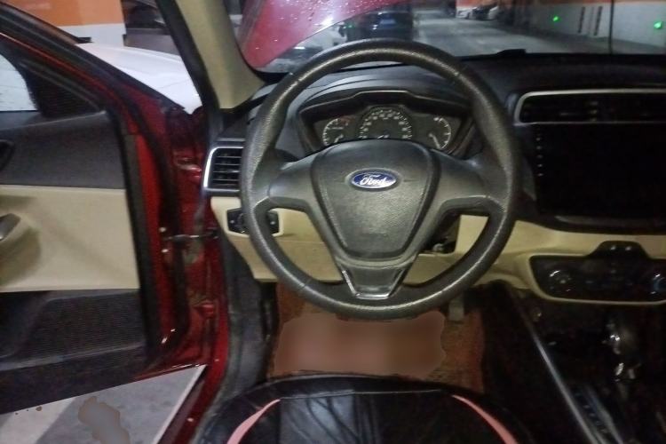 Used Ford Escort 2015 1.5L Automatic Comfort Edition
