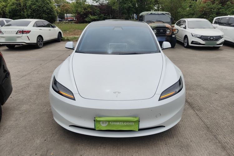 Used Tesla Model 3 2025 Rear-Wheel-Drive Version