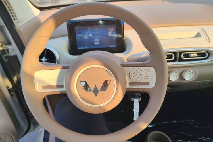 Used Wuling Hongguang MINIEV 2025 Four-Door Version Advanced Edition
