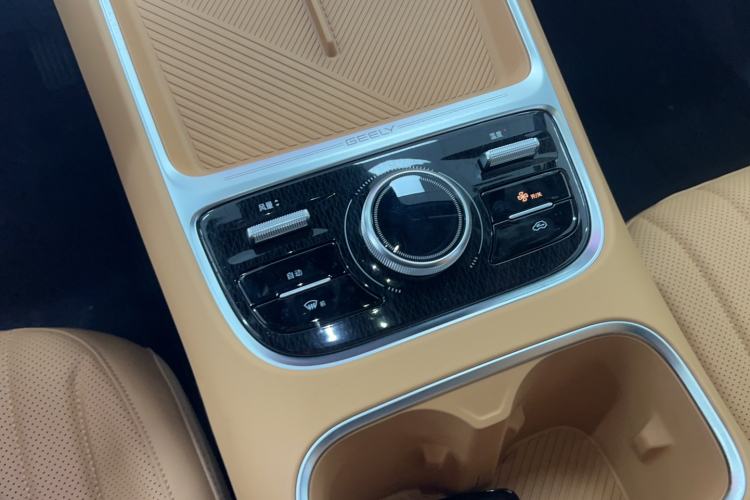 Used Geely Galaxy Galaxy Xingjian 7 EM-i 2025 120km Launch+ Version
