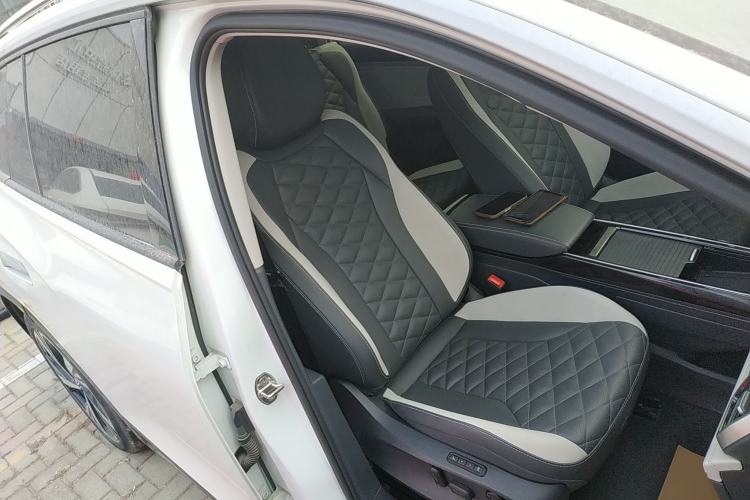 Used Volkswagen ID.6 CROZZ 2022 Long-Range PRO Edition
