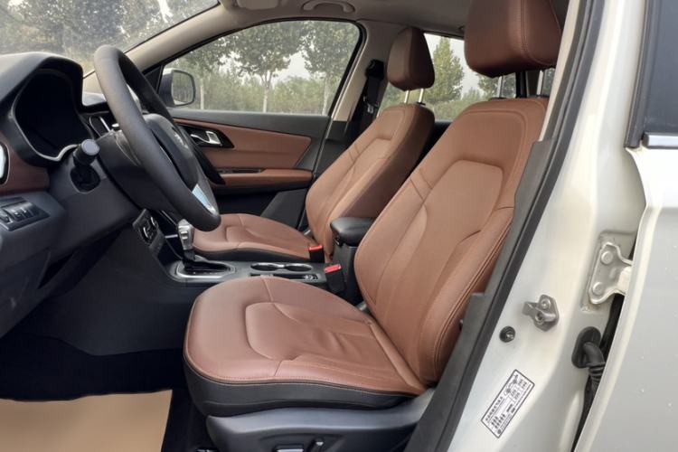 Used FAW Senya R7 2017 1.6L Automatic Prestige Model
