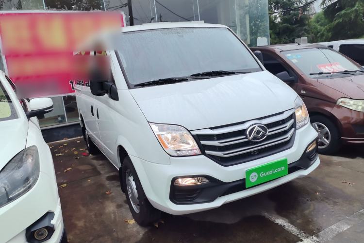 Used SAIC MAXUS Xintu V80 2024 Aotong Value Edition 6AMT Short Wheelbase Ultra-Low Roof 127 Ps 5/6 Seats
