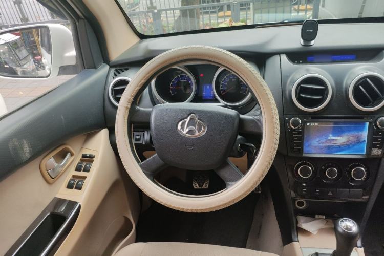 Used CHANGAN KAICHENG Ounuo S 2014 1.5L Elite Model
