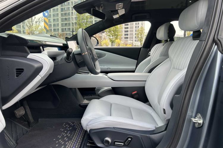 Used Lynk & Co Z10 2025 95 kWh 702 km All-Wheel Drive Intelligent Driving Ultra
