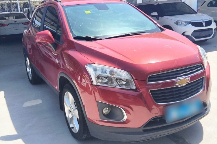 Used Chevrolet Trax 2014 1.4T Manual Two-Wheel Drive Comfort Model Front Right 45 Deg