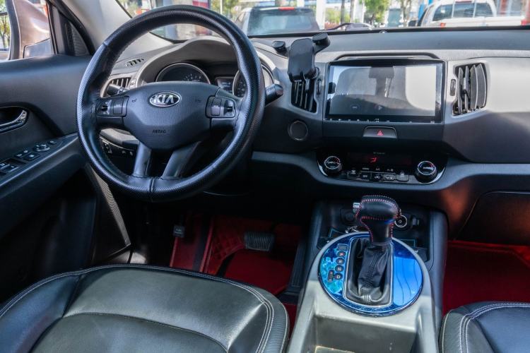 Used Kia Sportage R 2016 2.0L Automatic Two-Wheel Drive DLX Interior 2