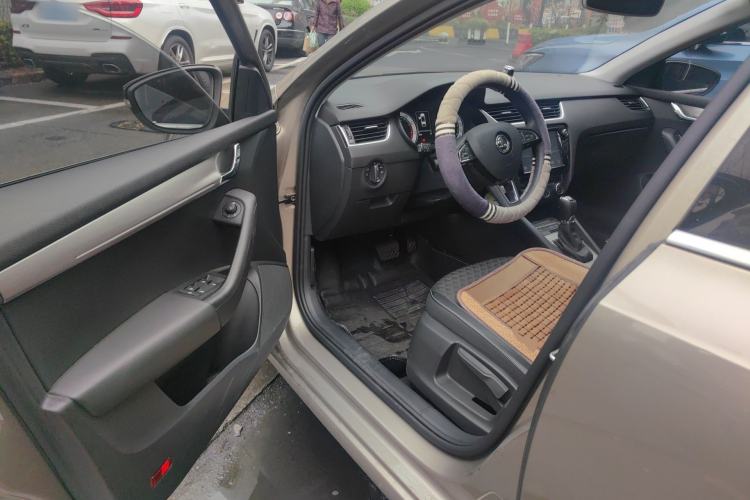 Used Skoda Octavia 2018 TSI280 DSG Luxury Edition
