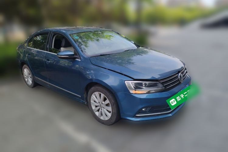 Used Volkswagen Sagitar 2015 230TSI Automatic Comfort Version
