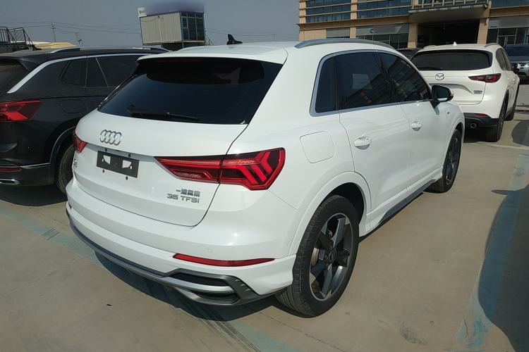 Used Audi Q3 2022 35 TFSI Fashion Dynamic Model