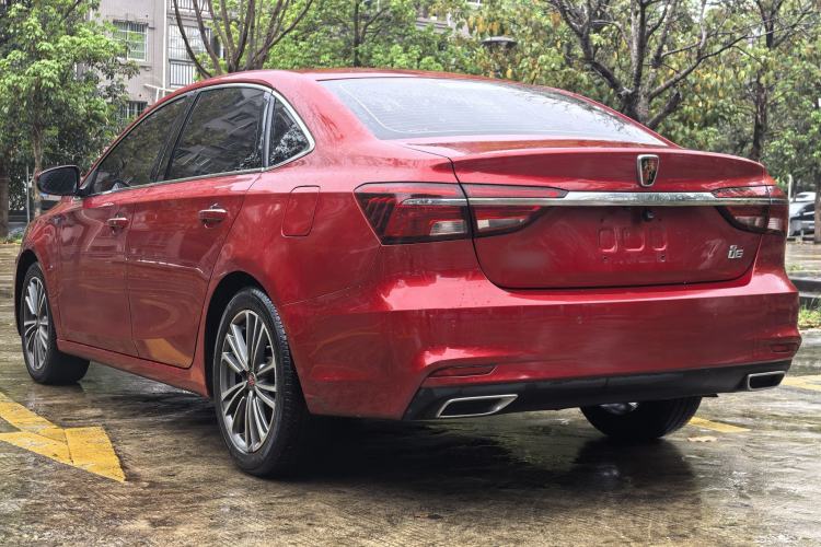 Used Roewe i6 2020 PLUS 1.6L CVT 4G Connected Glory Flagship Edition
