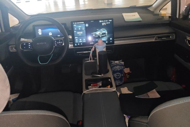 Used AION Y 2023 Plus 610 Enjoyment Edition Ternary Lithium Center Console