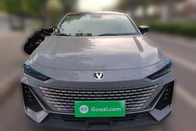 Used CHANGAN UNI-V 2022 1.5T Prestige Version Front