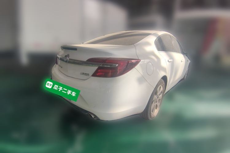 Used Buick Regal 2015 1.6T Leading Technology Model Rear Right 45 Deg