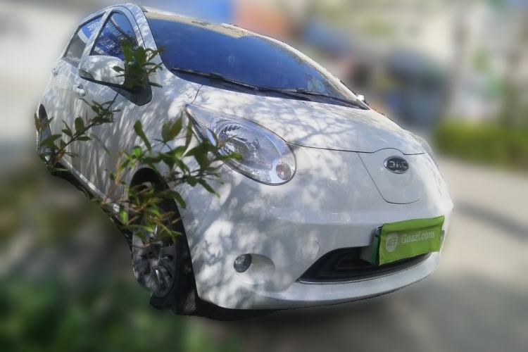 Used JAC Group iEV6E 2019 Upgraded iEV6E Luxury Smart Edition Deluxe Package Front Right 45 Deg