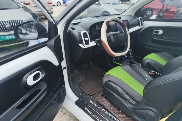 Used Roewe Clever 2021 302km All-Round Version
