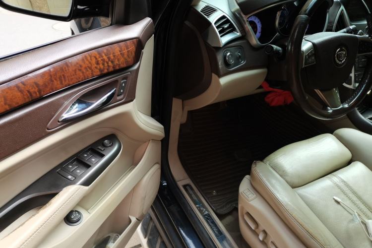 Used Cadillac SRX 2012 3.0L Luxury Model