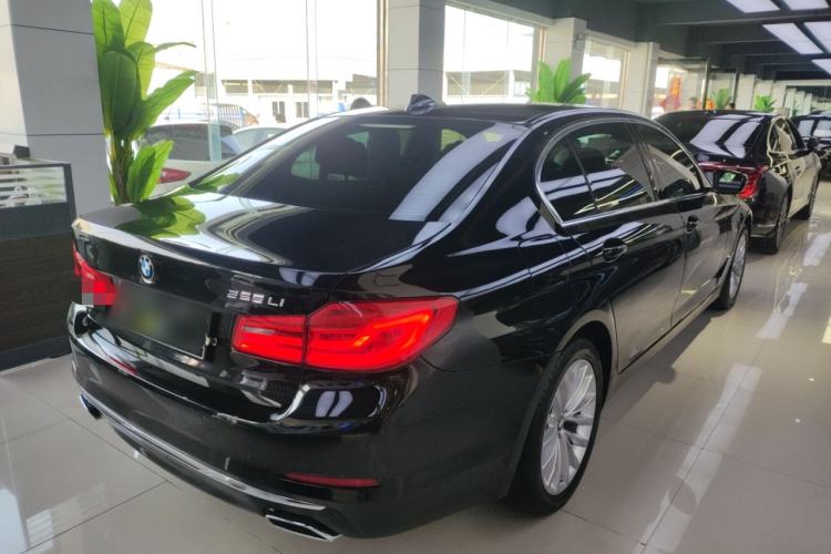 Used BMW 5 Series 2019 525Li Luxury Package