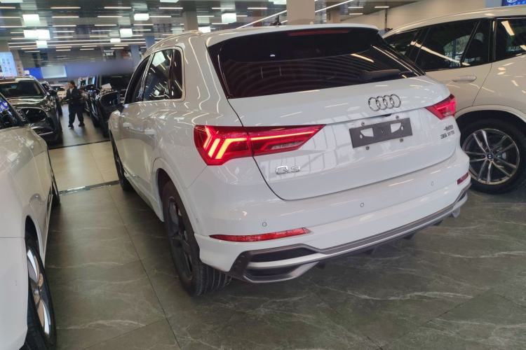 Used Audi Q3 2021 35 TFSI Fashion Dynamic Model