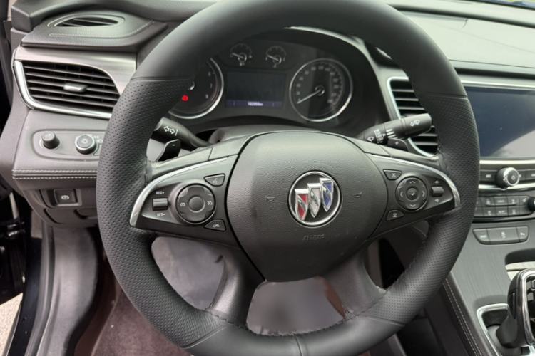 Used Buick LaCrosse 2022 652T Luxury Version Steering Wheel