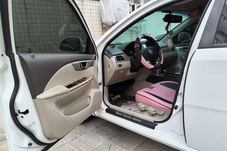 Used Buick Excelle 2015 1.5L Automatic Classic Model
