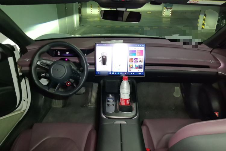 Used Xiaomi Auto SU7 2024 Rear-Drive Long-Range Intelligent Driving Version Center Console