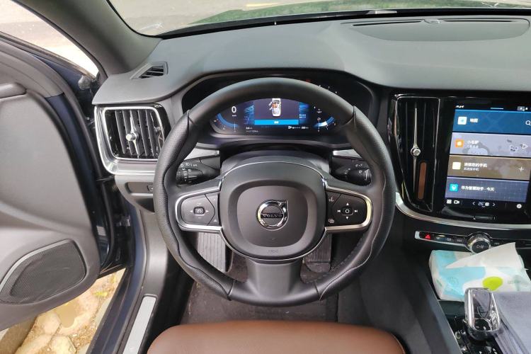 Used Volvo S60 2024 B4 Zhiyi Luxury Edition