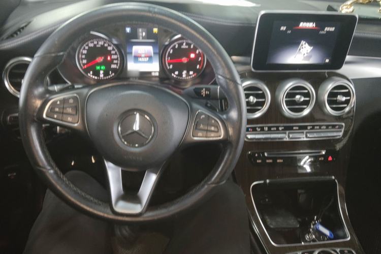Used Mercedes-Benz GLC 2019 GLC 260 L 4MATIC Dynamic Model Steering Wheel
